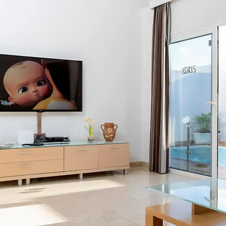 Eris Villa